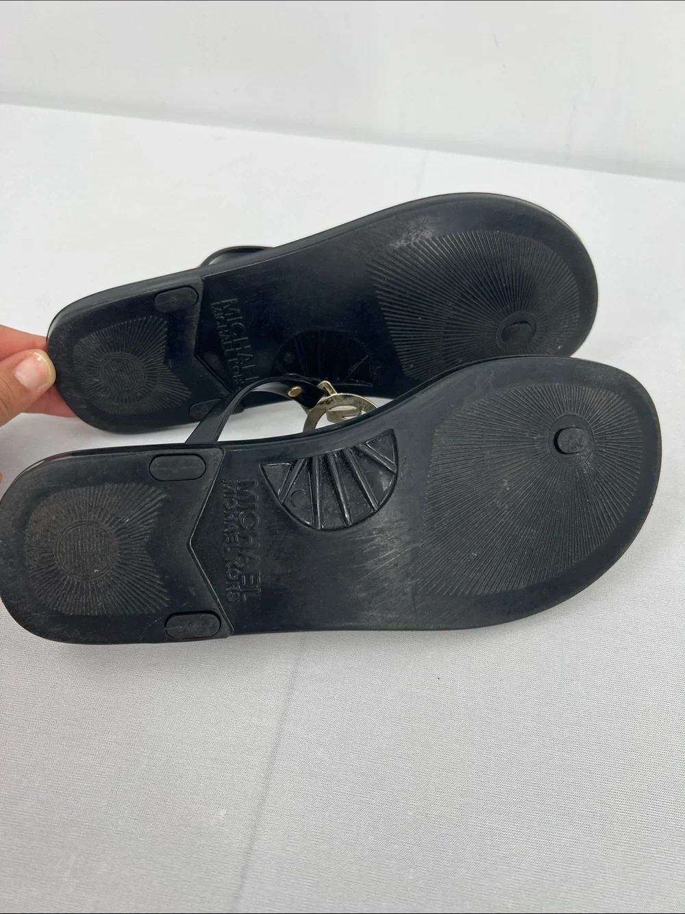 Michael Kors Black Gloss Jelly Logo Thong Sandals with Gold Accents - Picture 4 of 6